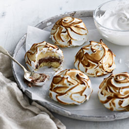 Baked Alaska med vanilj och choklad i portionsstorlek