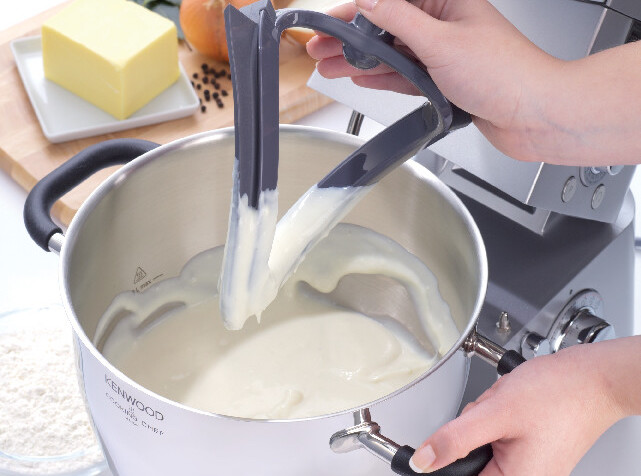 Bechamel sauce lifestyle (1).jpg