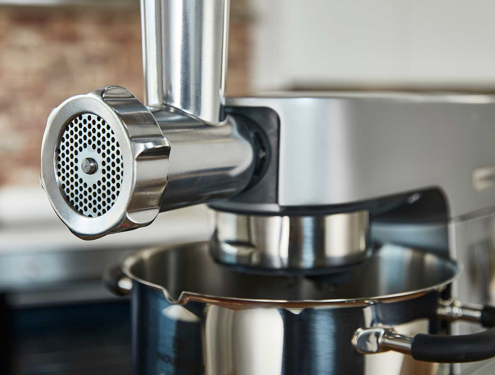 FOOD-MINCER-COOKING-CHEF-KENWOOD-1584x1200.jpg