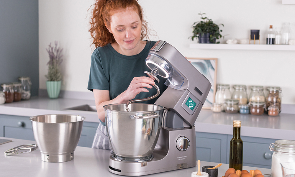 FocacciaBreadArt_MakingTheFocaccia_Desktop 1000x600.jpg