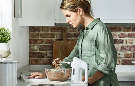 Guide to hand mixers and stand mixers_Desktop Standard 490x320.jpg
