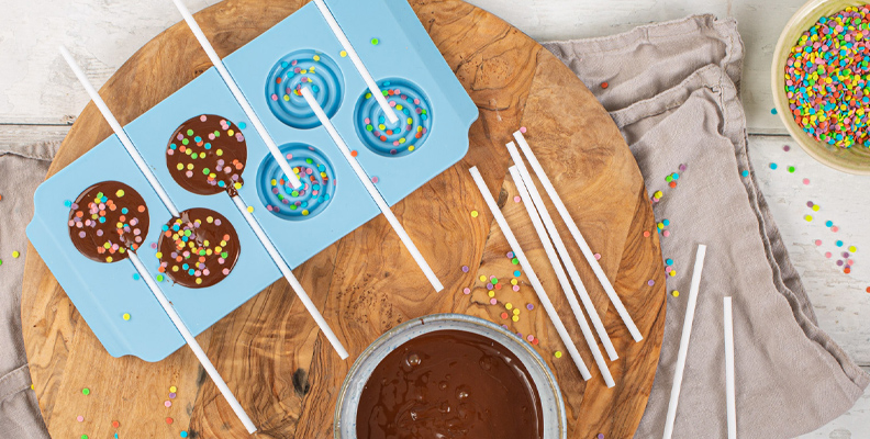 KW Article_Melting and tempering chocolate_Desktop_6.jpg