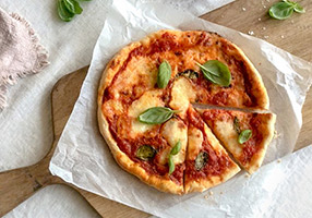 Kenwood CAN recipe: Rustic Pizza