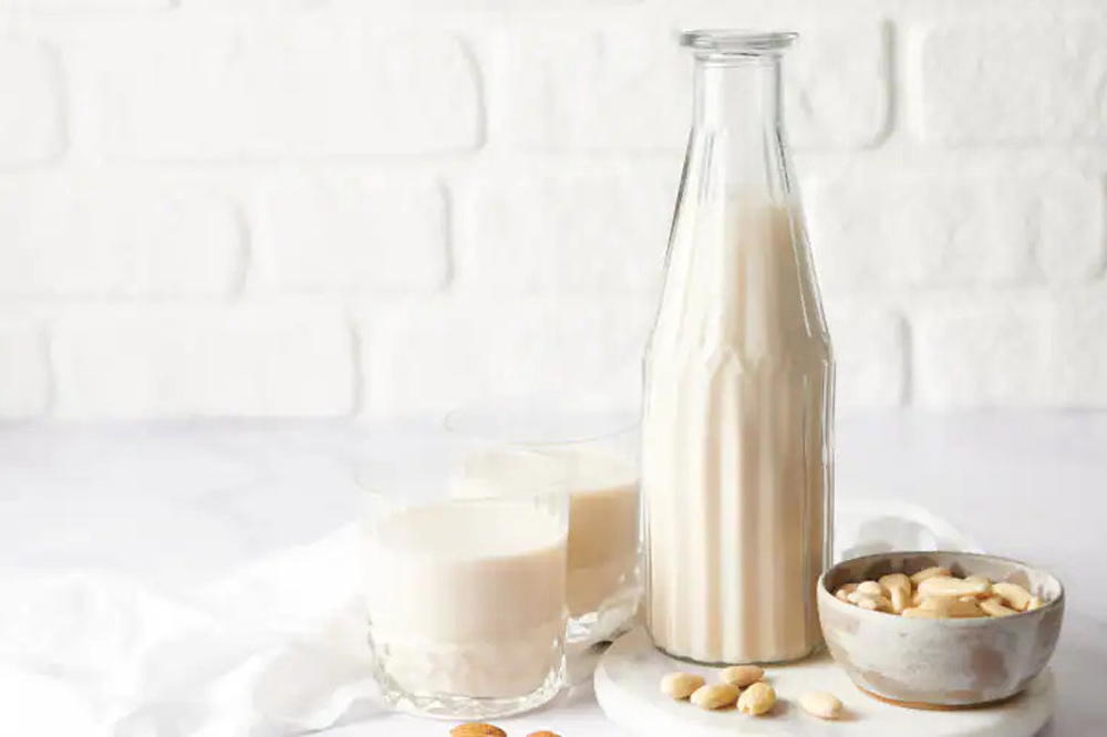 Kenwood-Almond-milk-1000.jpg