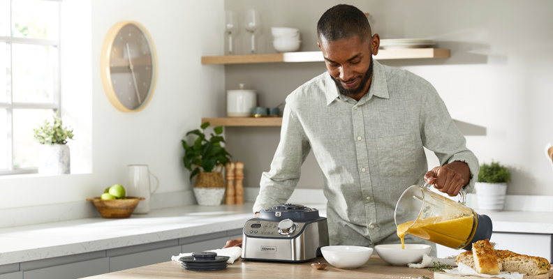 W Article_How to use a Food Processor_Mobile_8.jpg