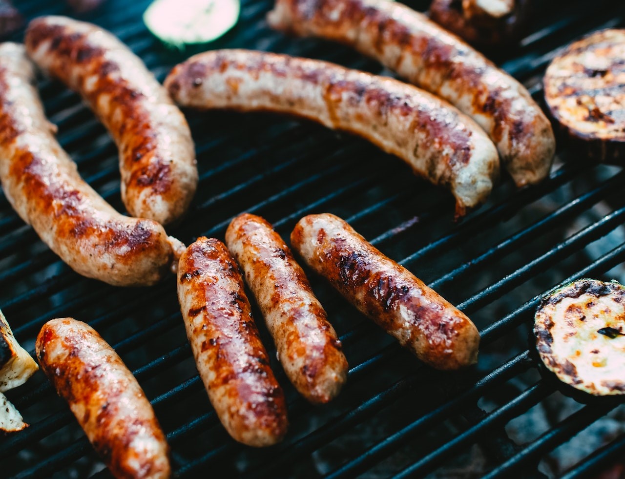 beef-and-black-pepper-sausages.jpg