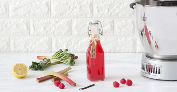 gb-kw-recipe-rhubarb-liqueur.jpg